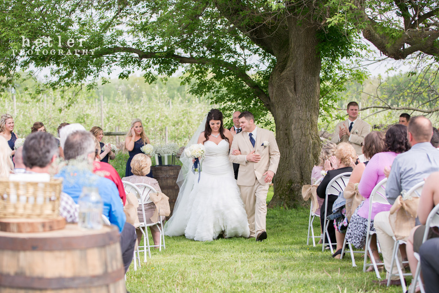 witt's inn michigan barn wedding photography 0020