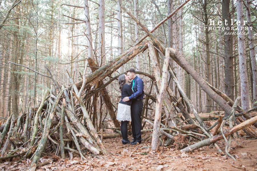 michigan fall engagement photography in pine forest 0004