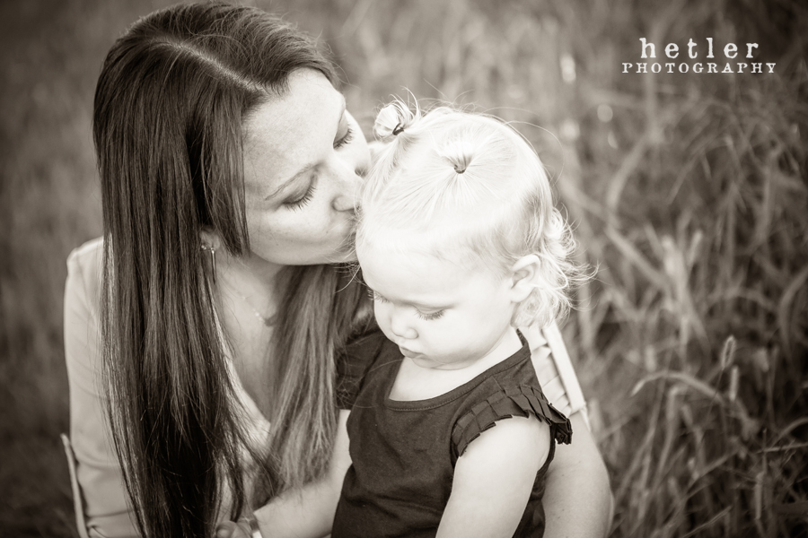 grand rapids family photography in cornfield 0005