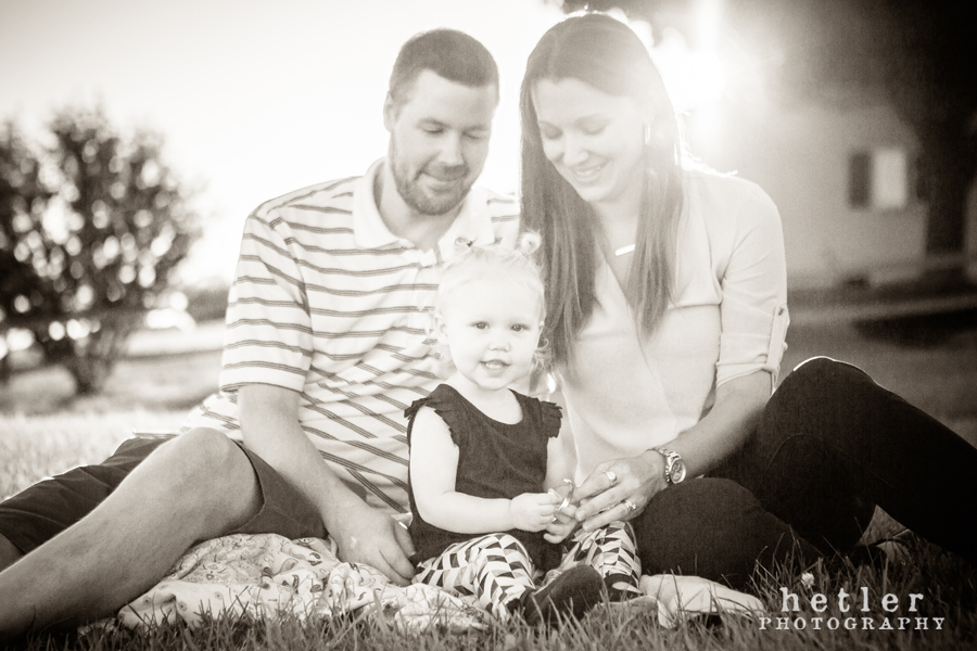 grand rapids family photography in cornfield 0011
