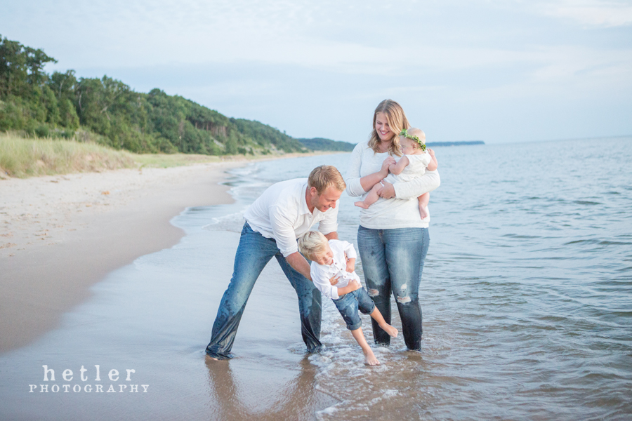 west-michigan-beach-family-photography-0017