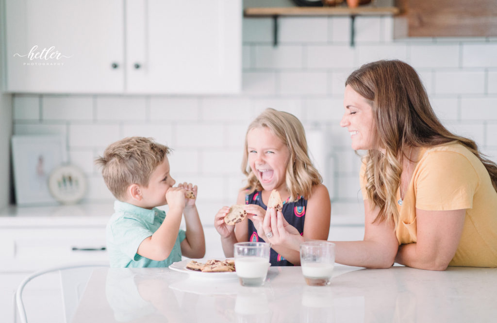 Grand Rapids family session in-home cookie baking