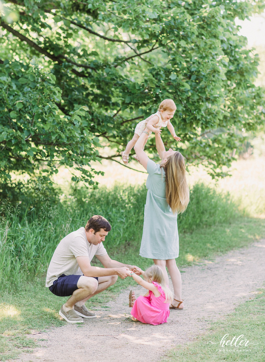 Family photos at Hager Park in Jenison Michigan