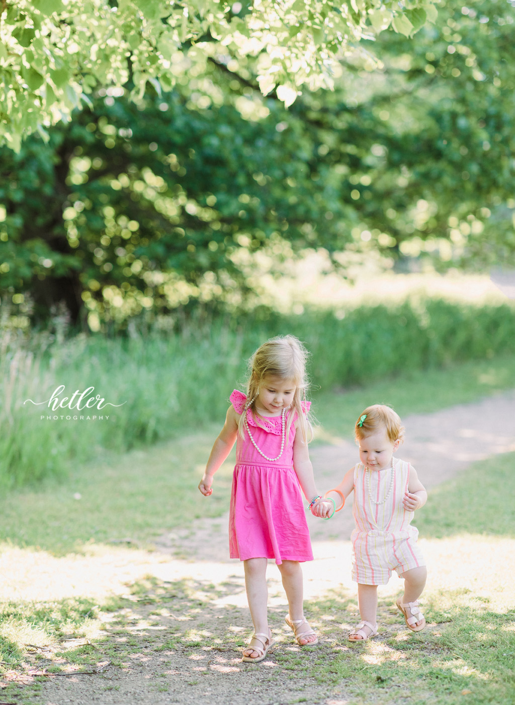 Family photos at Hager Park in Jenison Michigan