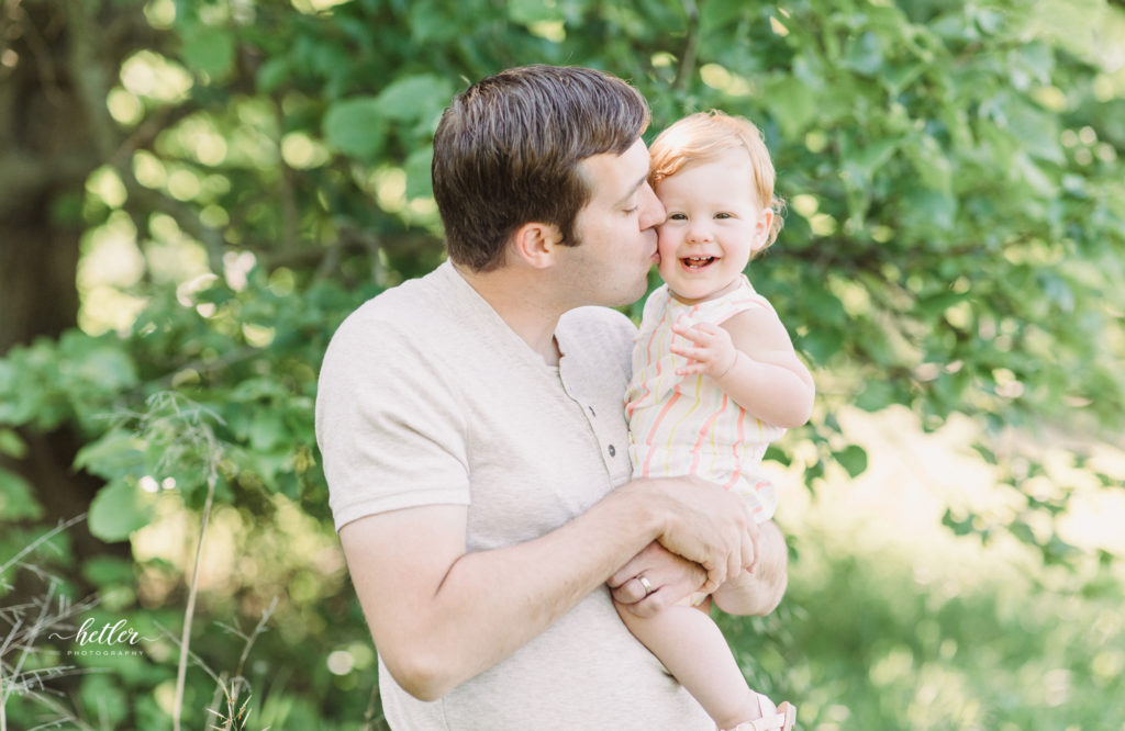 Family photos at Hager Park in Jenison Michigan