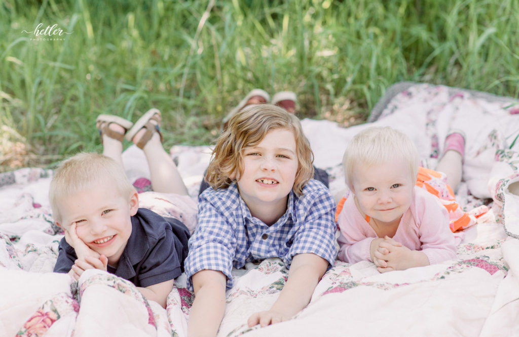 Family photos at Hager Park in Jenison Michigan