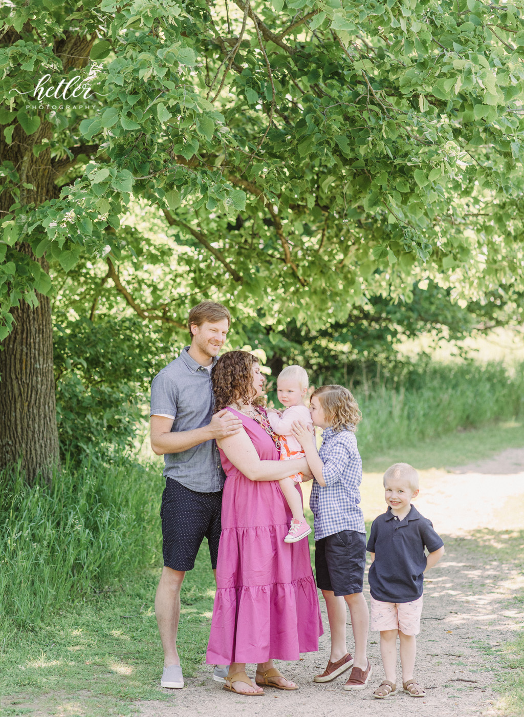 Family photos at Hager Park in Jenison Michigan