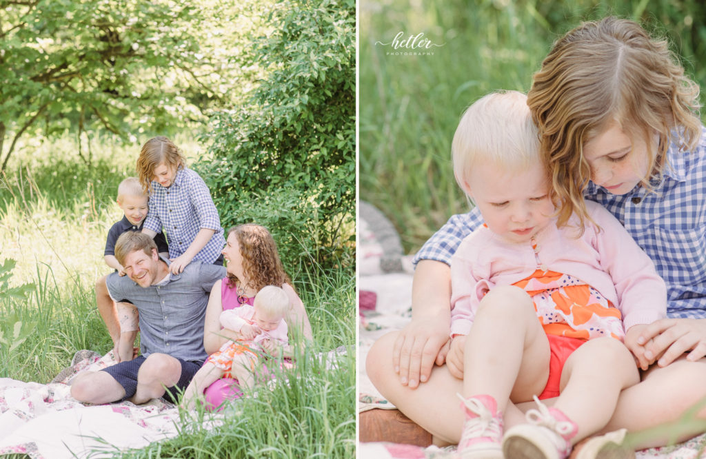 Family photos at Hager Park in Jenison Michigan