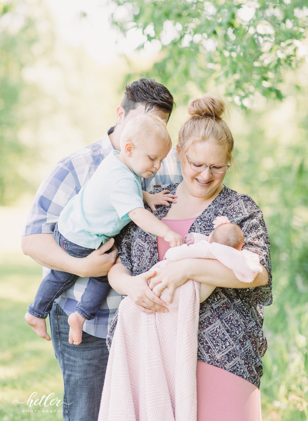 Sparta Michigan newborn photos with a sweet baby girl named Isla