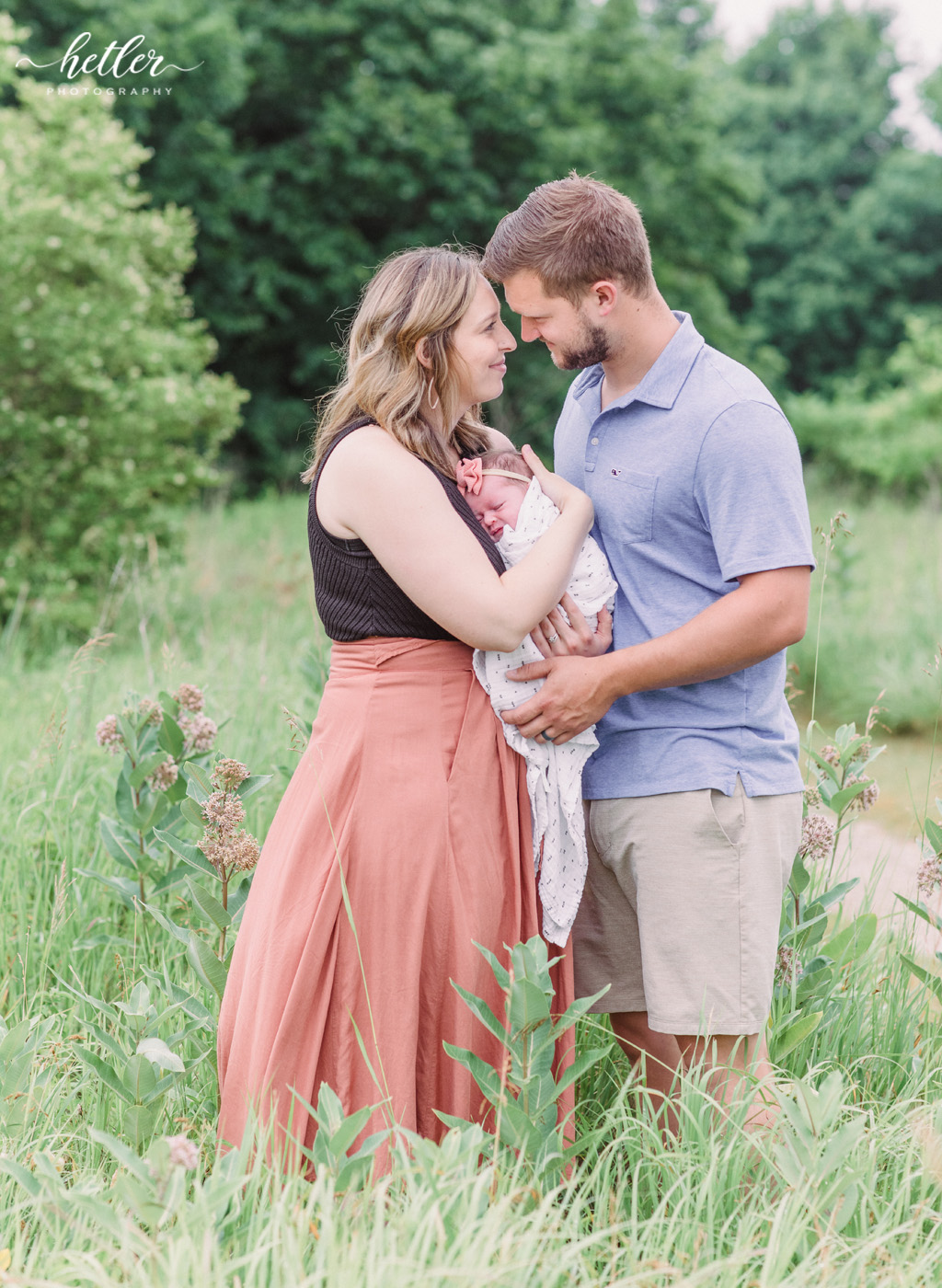 Summer newborn photos outdoors at Hager Park in Jenison Michigan