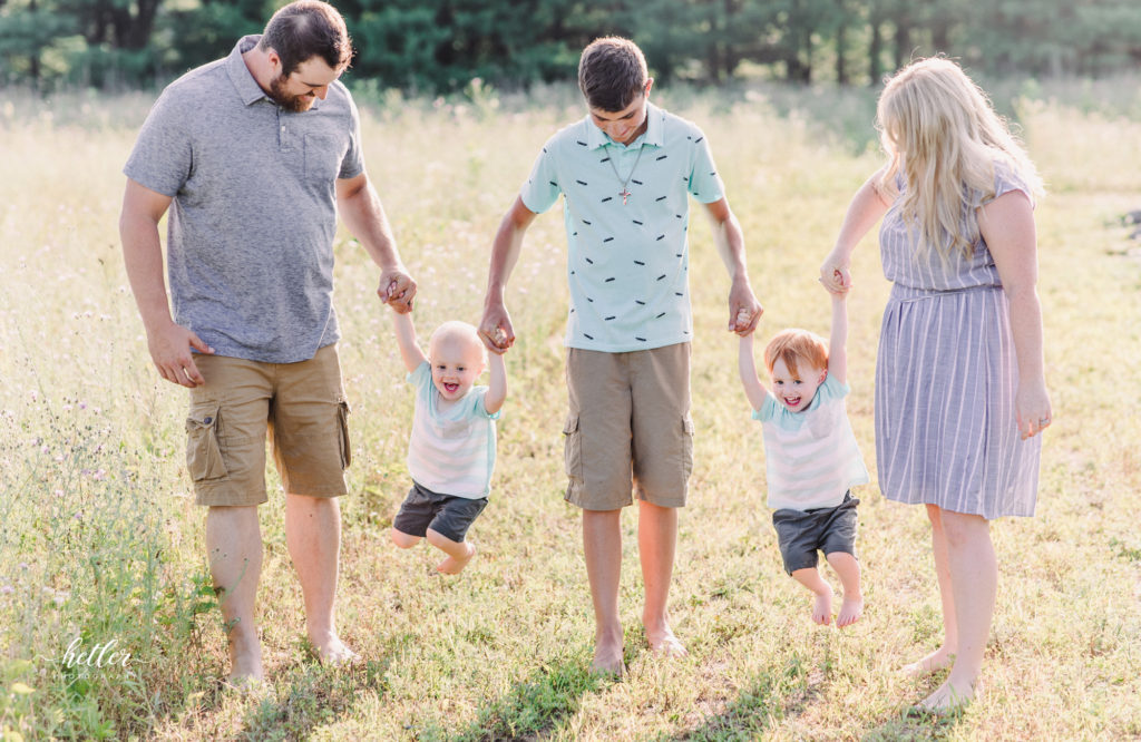 Kalamazoo family photos at Shades of Lavender farm 