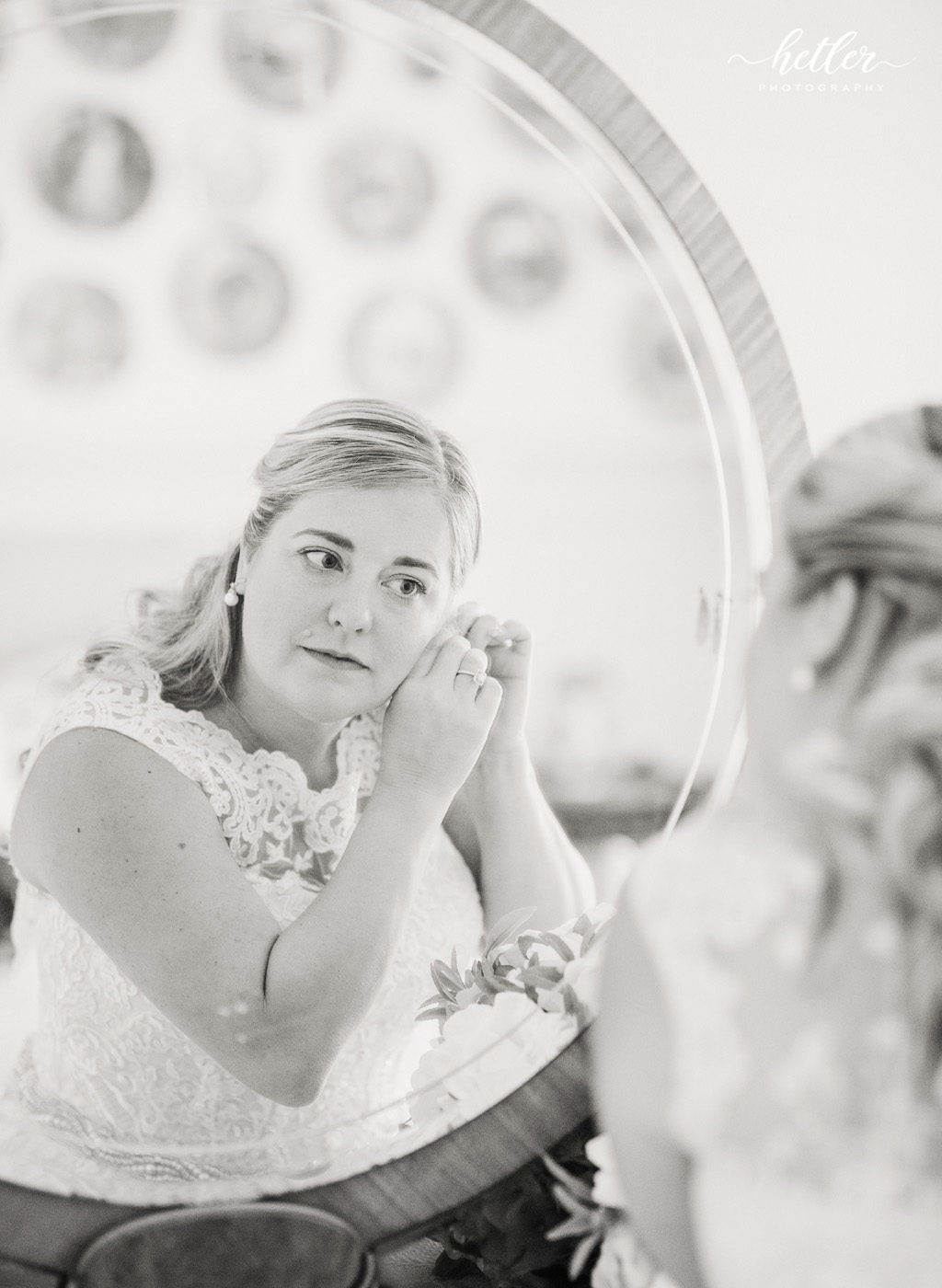 A summer Gerber Guest House wedding in Fremont Michigan with portraits at WatersEdge Golf Course