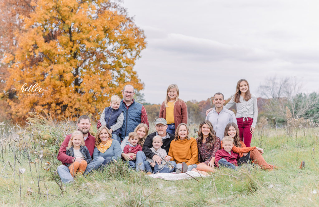 Extended family photos in Grand Rapids Michigan at Hydrangea Blu barn with gorgeous fall colors