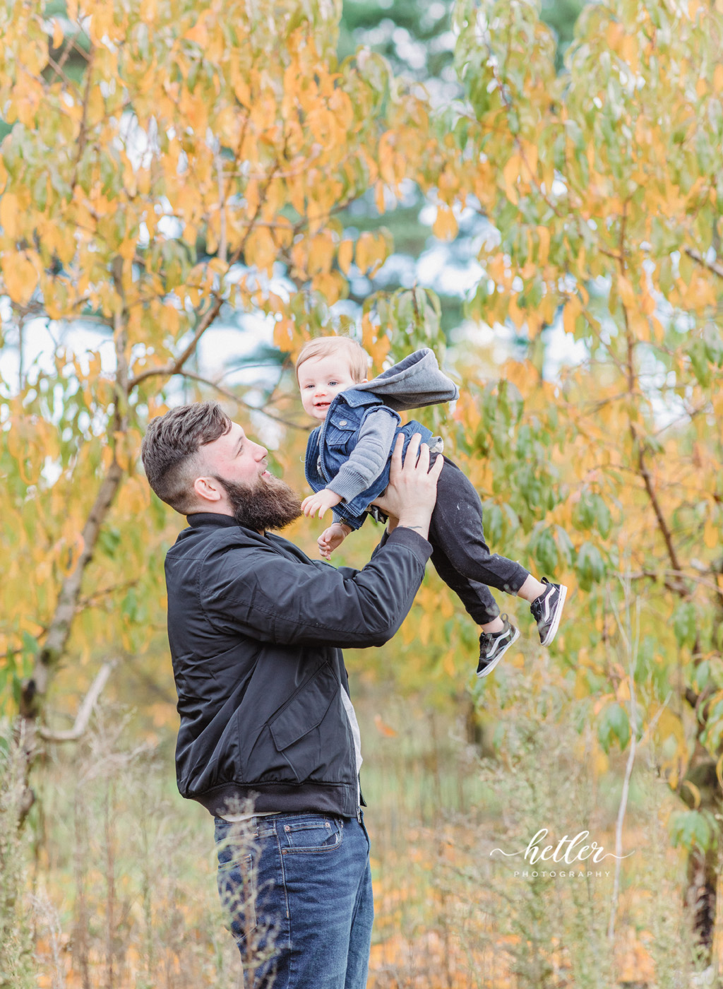 Rockford Michigan fall family photos at Grange Fruit Farm in the apple orchard