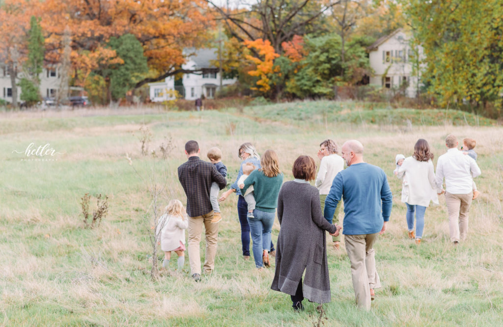 Extended family photos at The Highlands in Grand Rapids Michigan