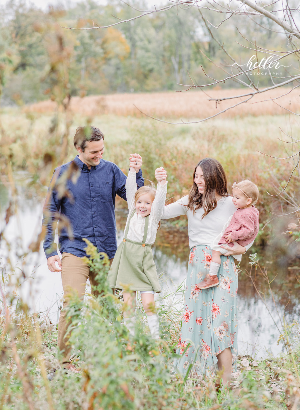 Fall family photos at Roselle Park in Ada Michigan