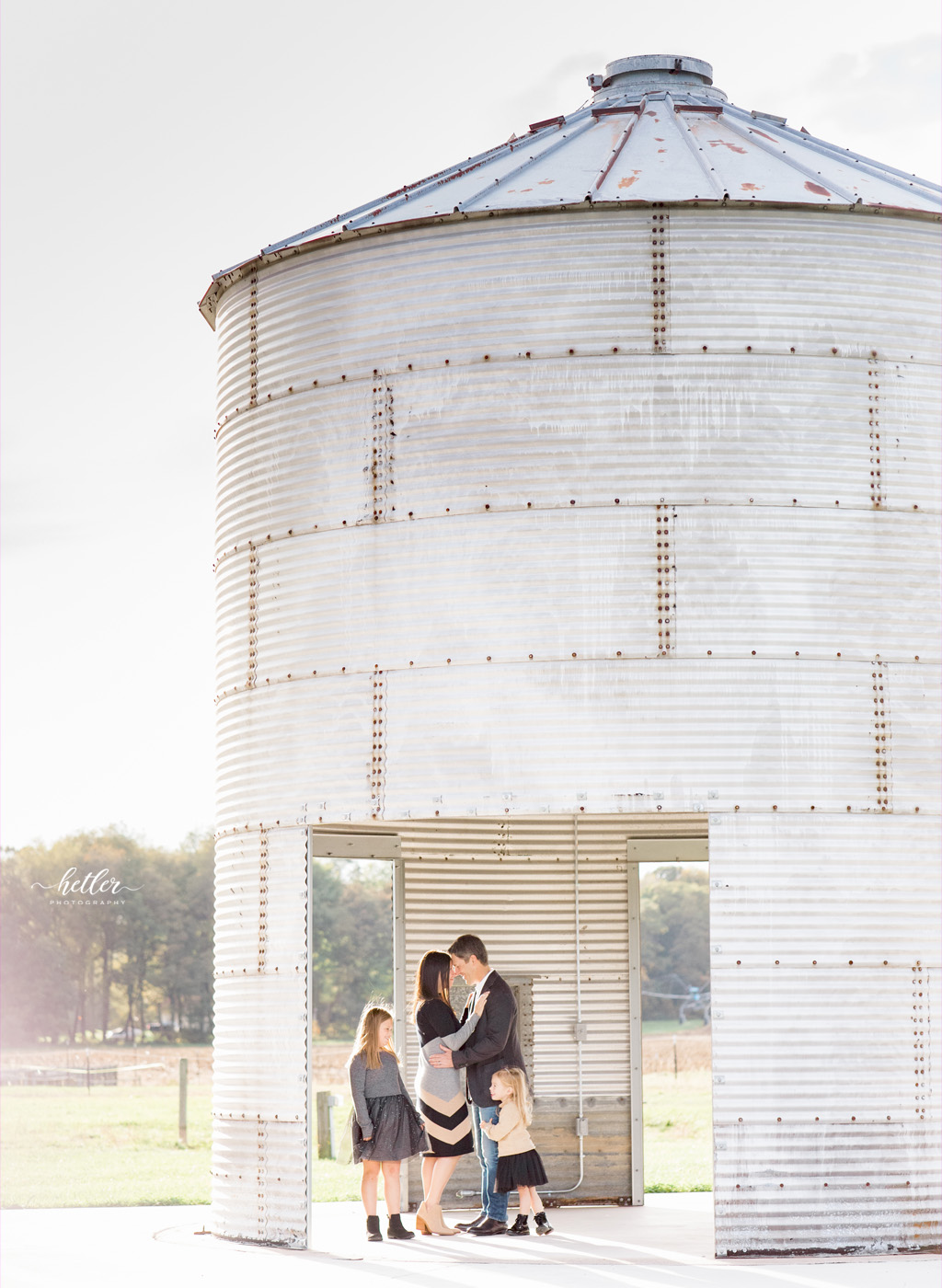 Fall family photo session at Frugthaven Farm in Greenville, Michigan