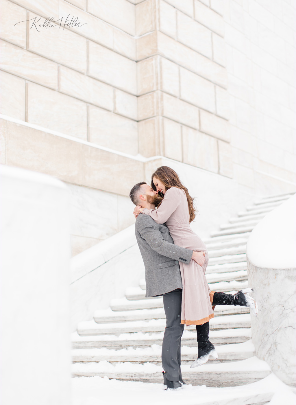 Detroit Michigan engagement photos at the Detroit Institute of the Arts